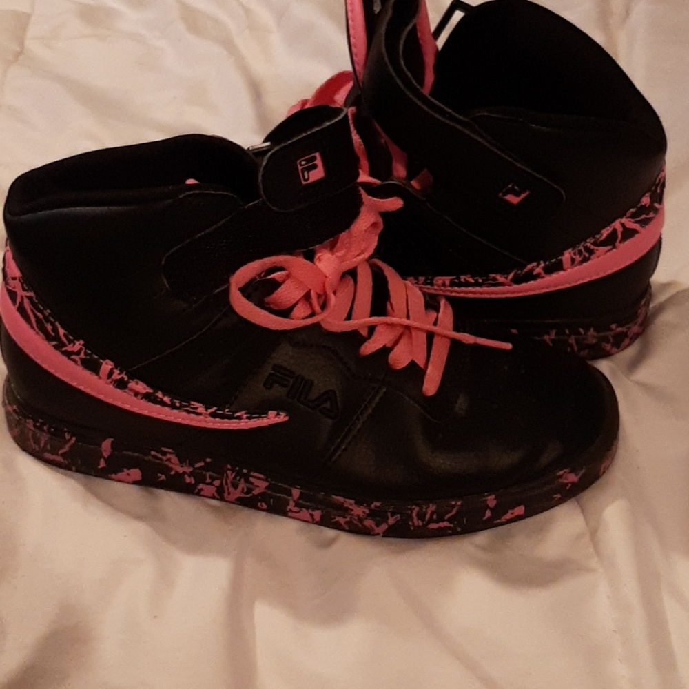Sneakers - Picture 3 of 3